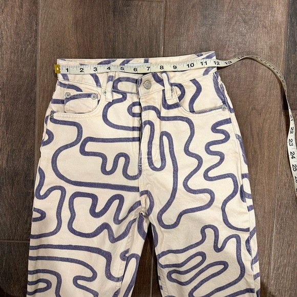 Zara Cream and Purple Funky Abstract Print Straight Leg Jeans Sz 0 - Picture 4 of 7